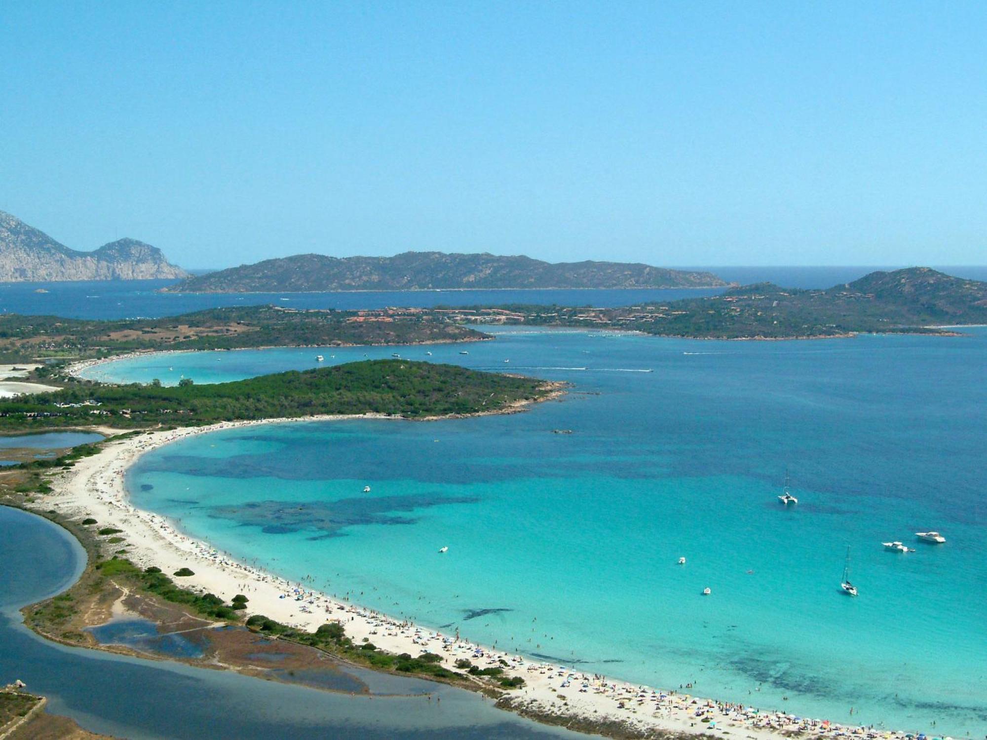 Apartment Apartment Residenza Gallura-3 By Interhome