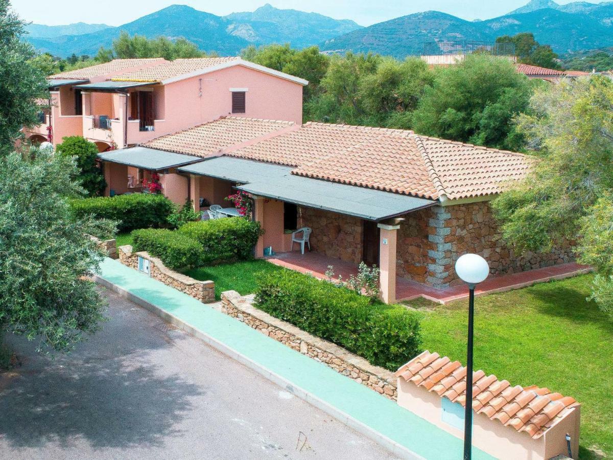 Apartment Apartment Residenza Gallura-3 By Interhome